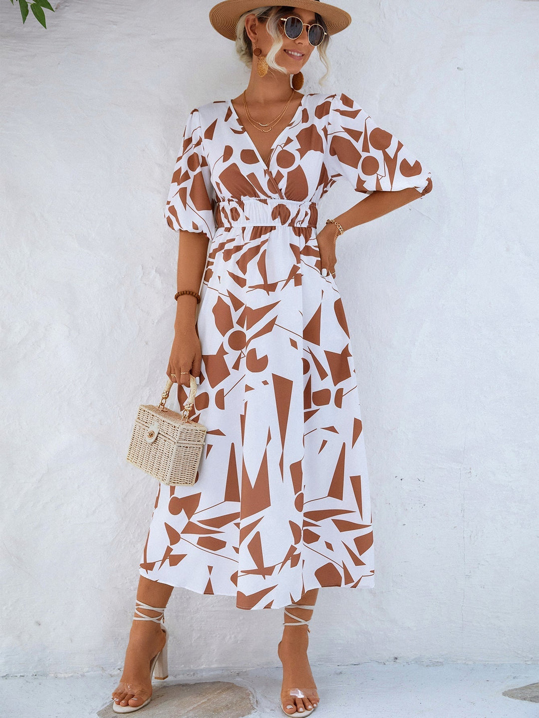 Vestito Lungo con Stampa Geometrica e Scollo a V