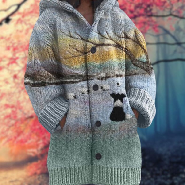 Annelie | Warm women's sweater with buttons and a hood.