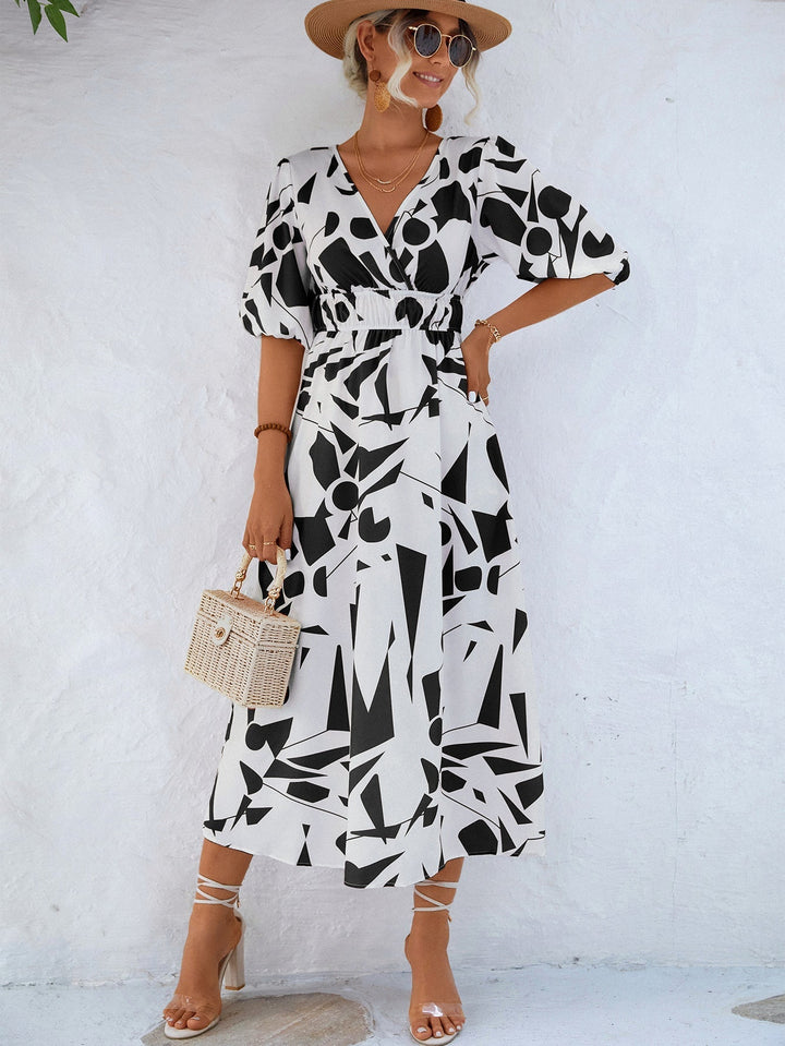 Vestito Lungo con Stampa Geometrica e Scollo a V