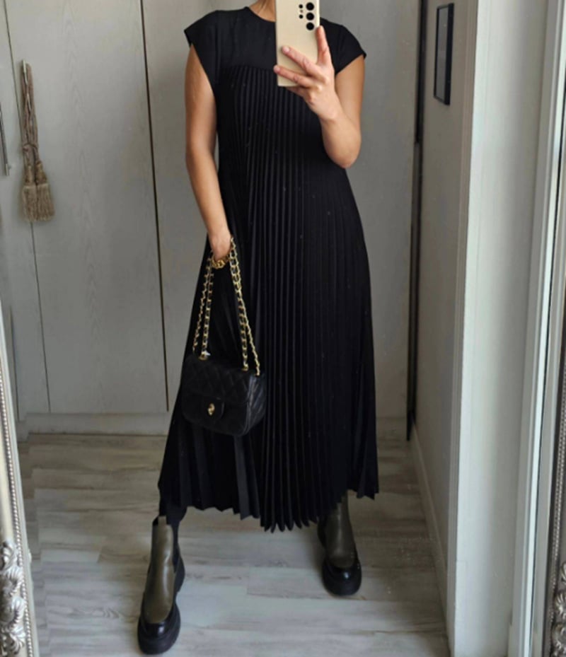Kasey™ | Classic Comfort Dress