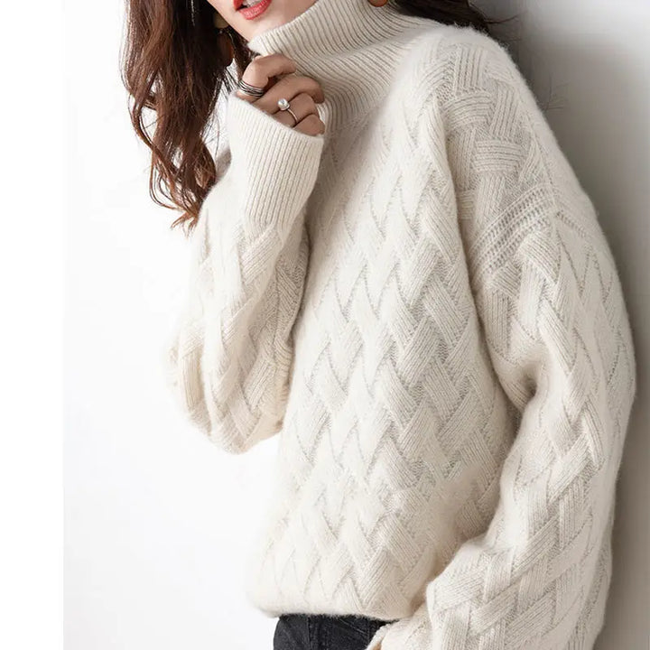 Jayne - Soft Knitted Turtleneck